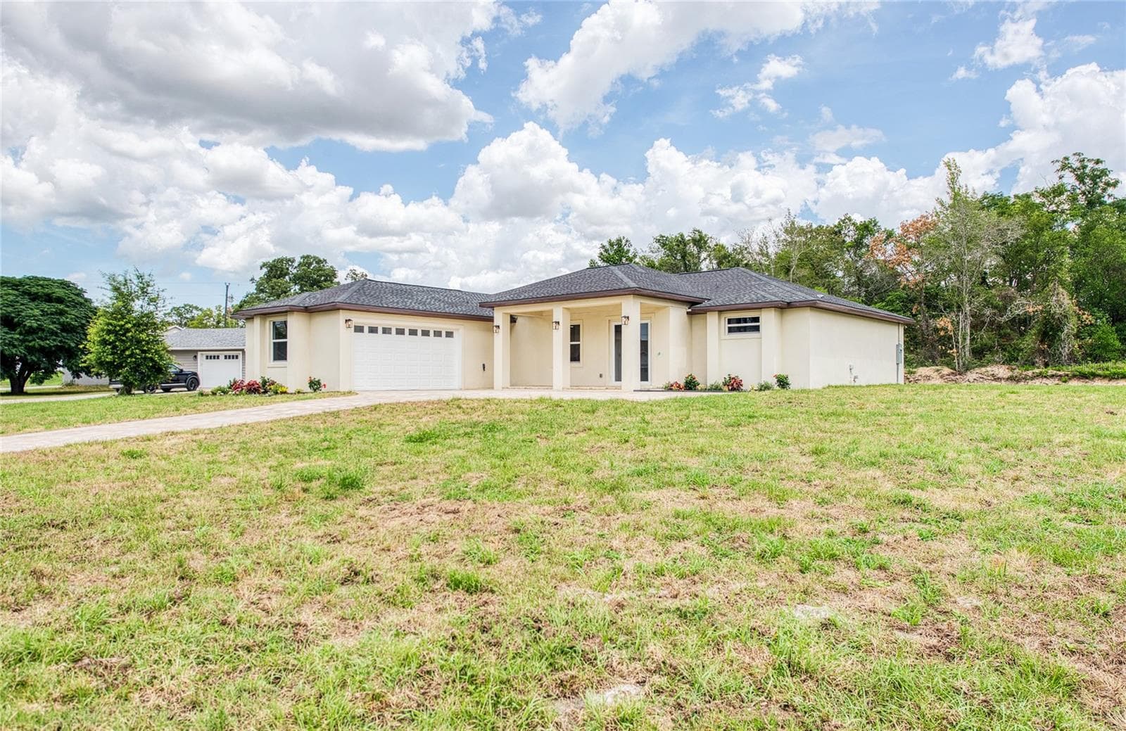 12027 Villa Rd photo 3