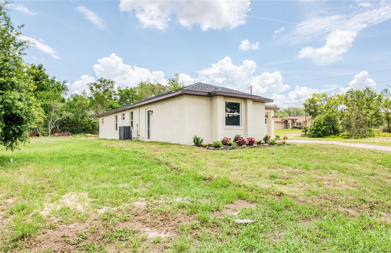 12027 Villa Rd photo 4
