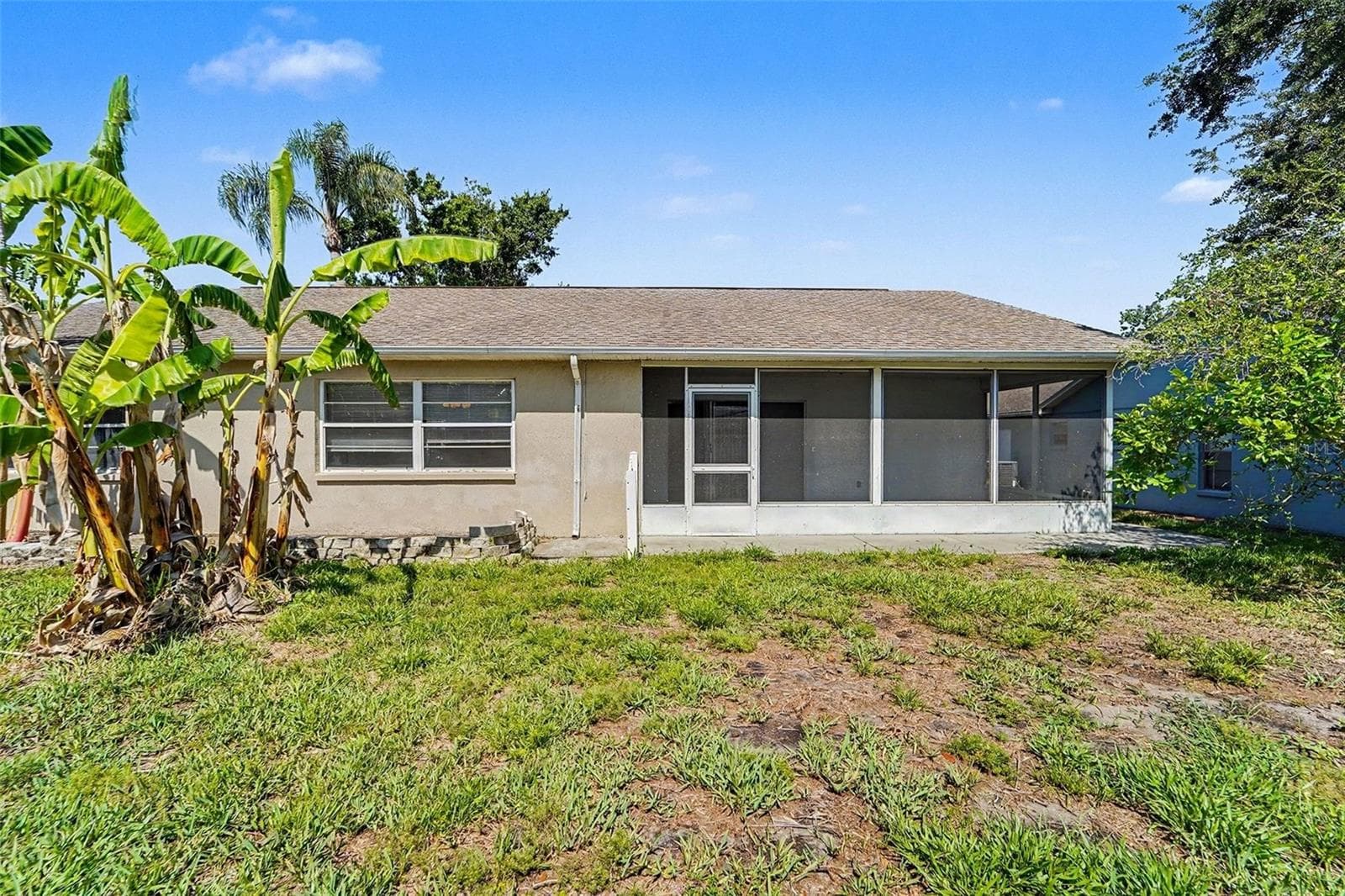 7336 Ashmore Dr photo 2