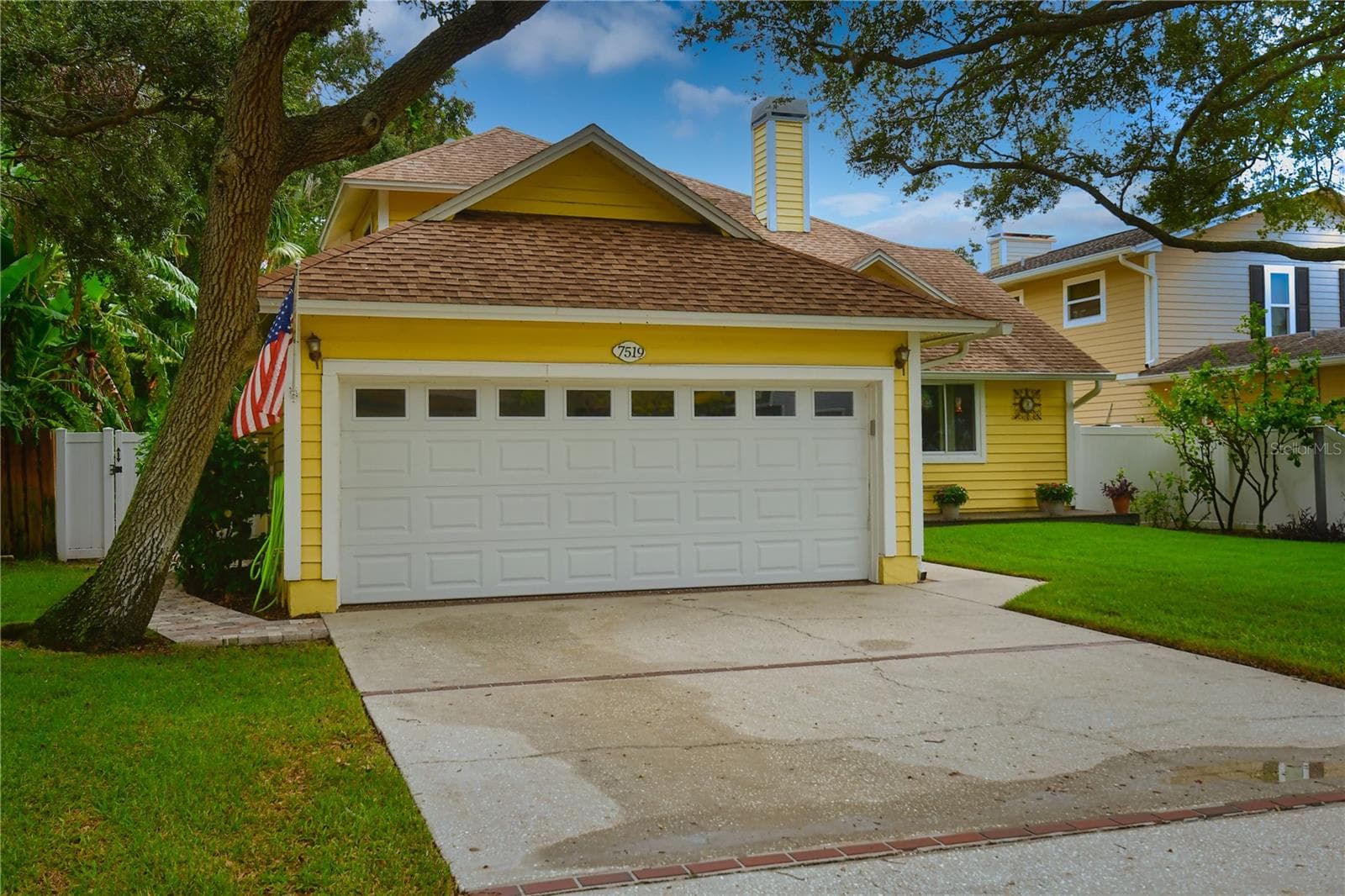 7519 Harbor View Way photo 2