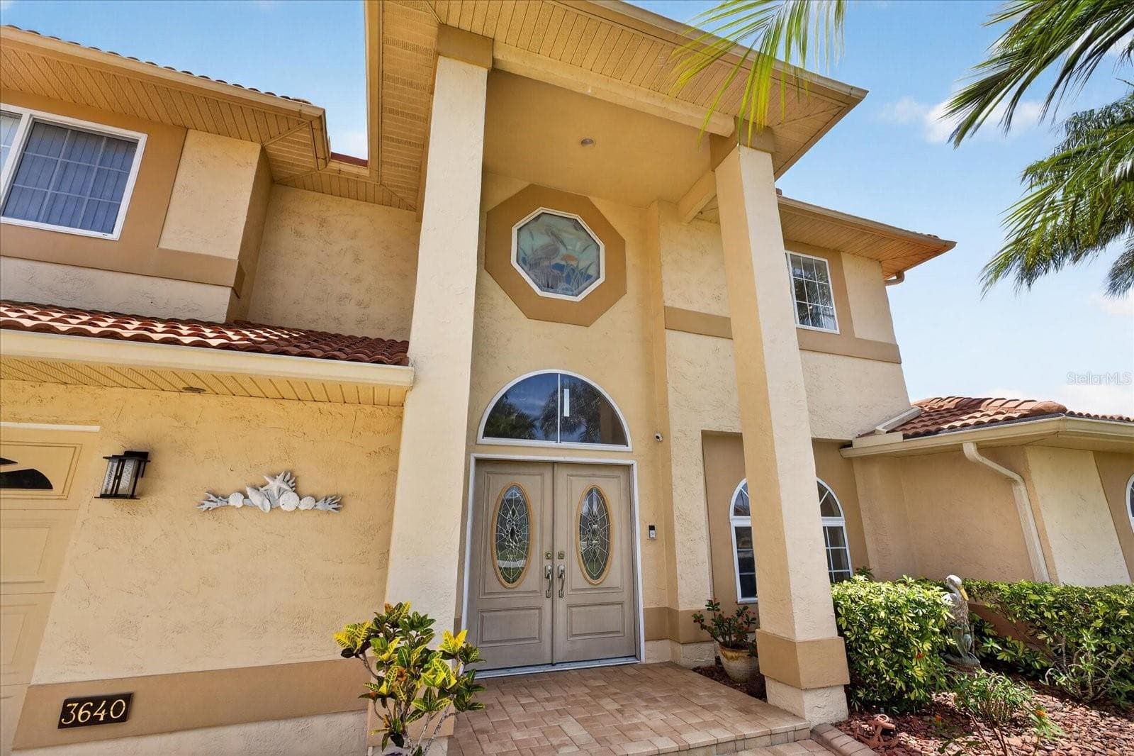 3640 Harborview CT photo 2