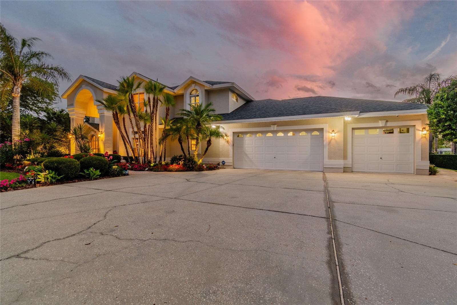 5851 Cachette DE Riviera CT photo 2