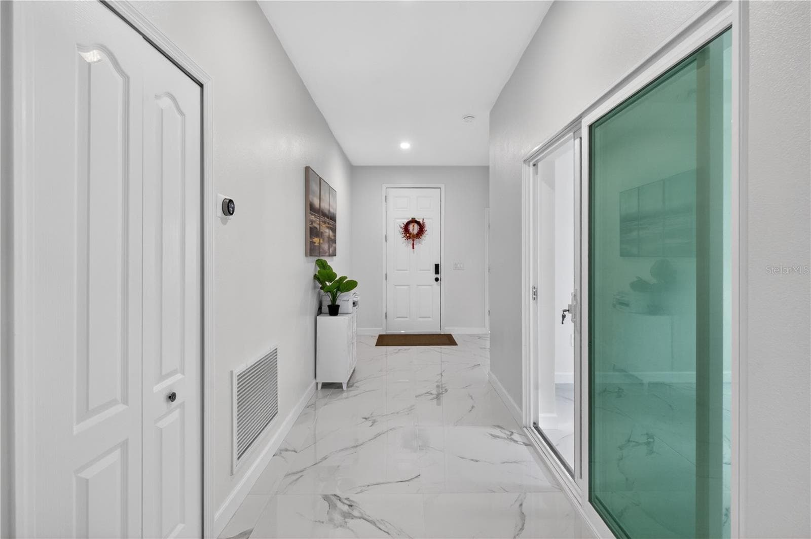 2526 Sand Gables Trl photo 4