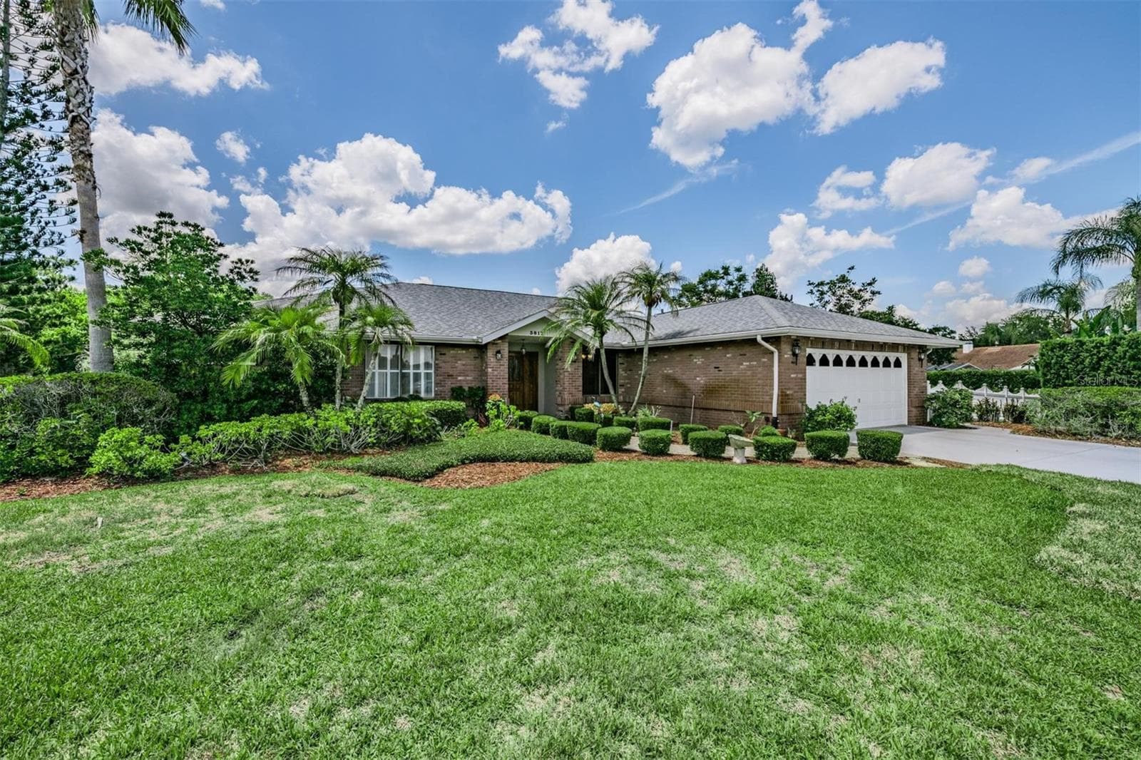 3817 Nicholas Cir photo 3