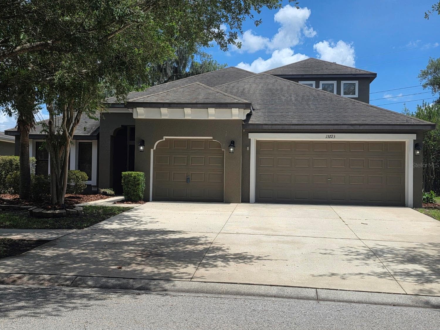 15723 Starling Water Dr photo 2