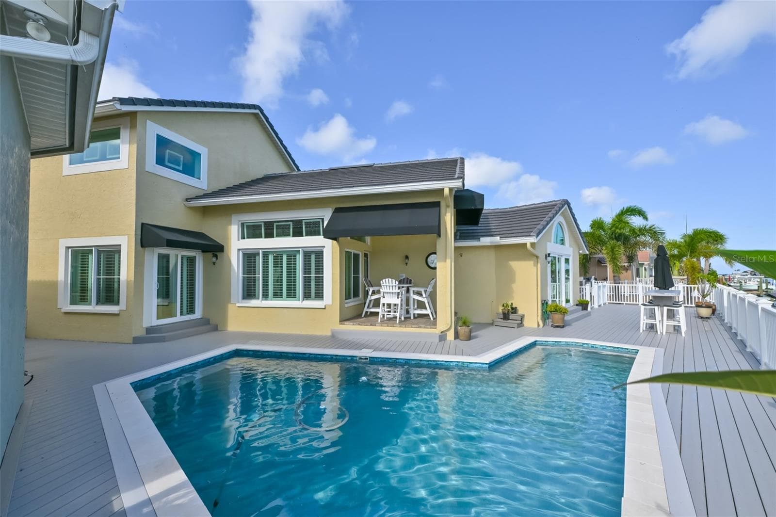 831 Symphony Isles Blvd photo 3