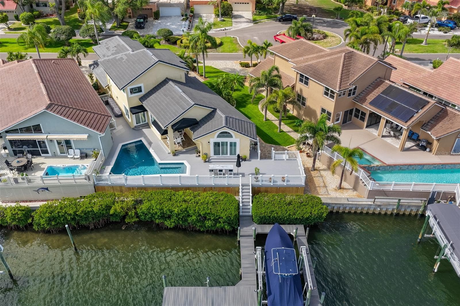 831 Symphony Isles Blvd photo 5