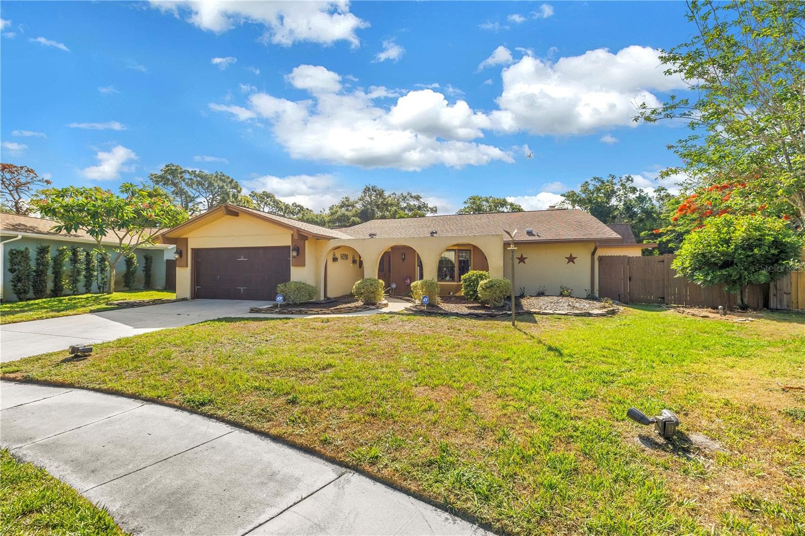 10657 Del Prado Dr E photo 5