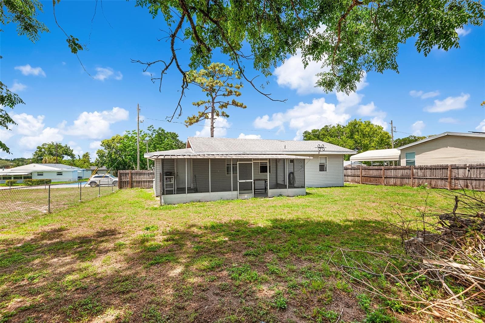 39014 Kirkland Dr photo 3