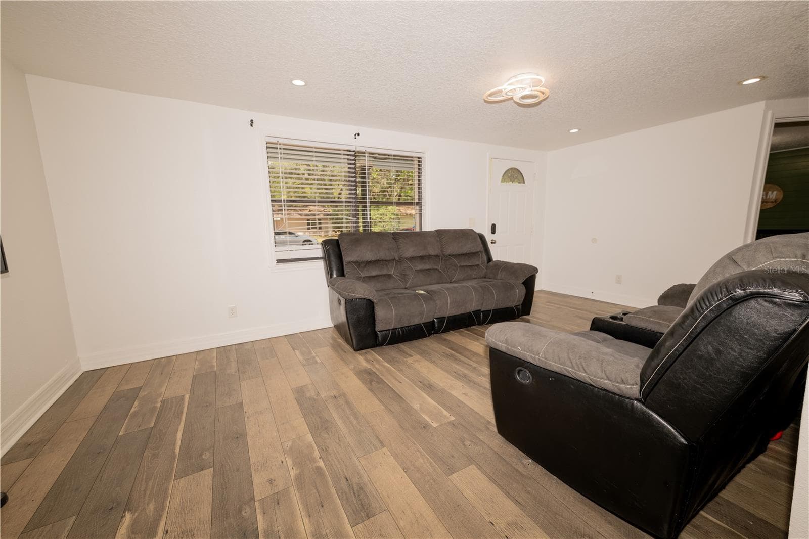 39736 Meadowood Loop photo 5
