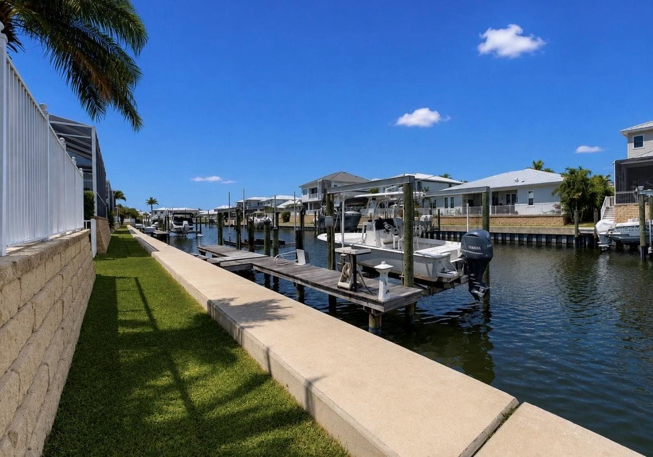 611 Mirabay Blvd photo 5