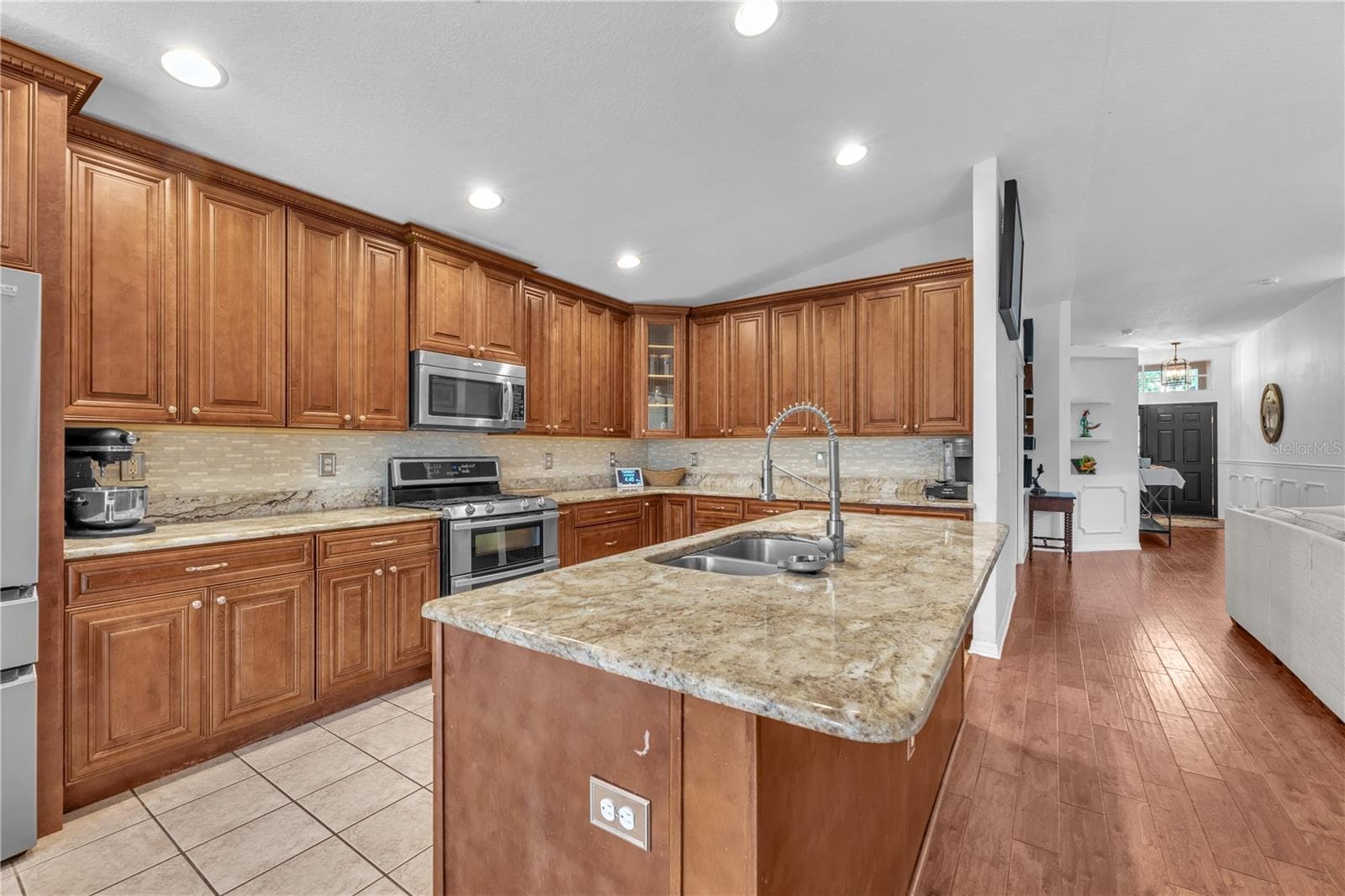16316 Bridgeglade Ln photo 2