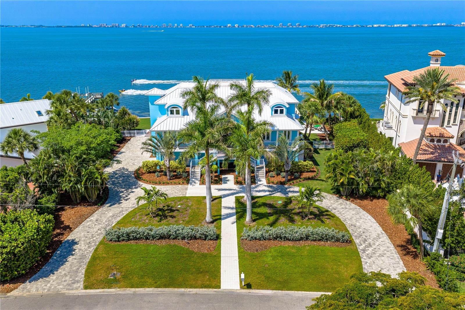 350 S Shore Dr photo 2