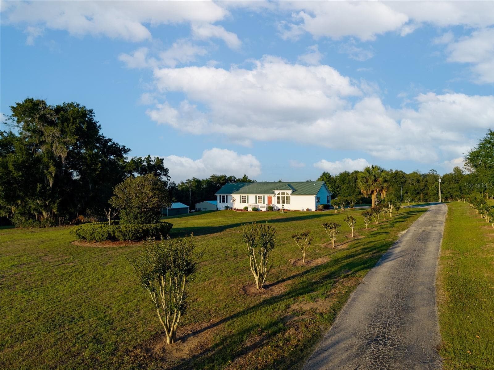 9712 Us Highway 301 photo 4