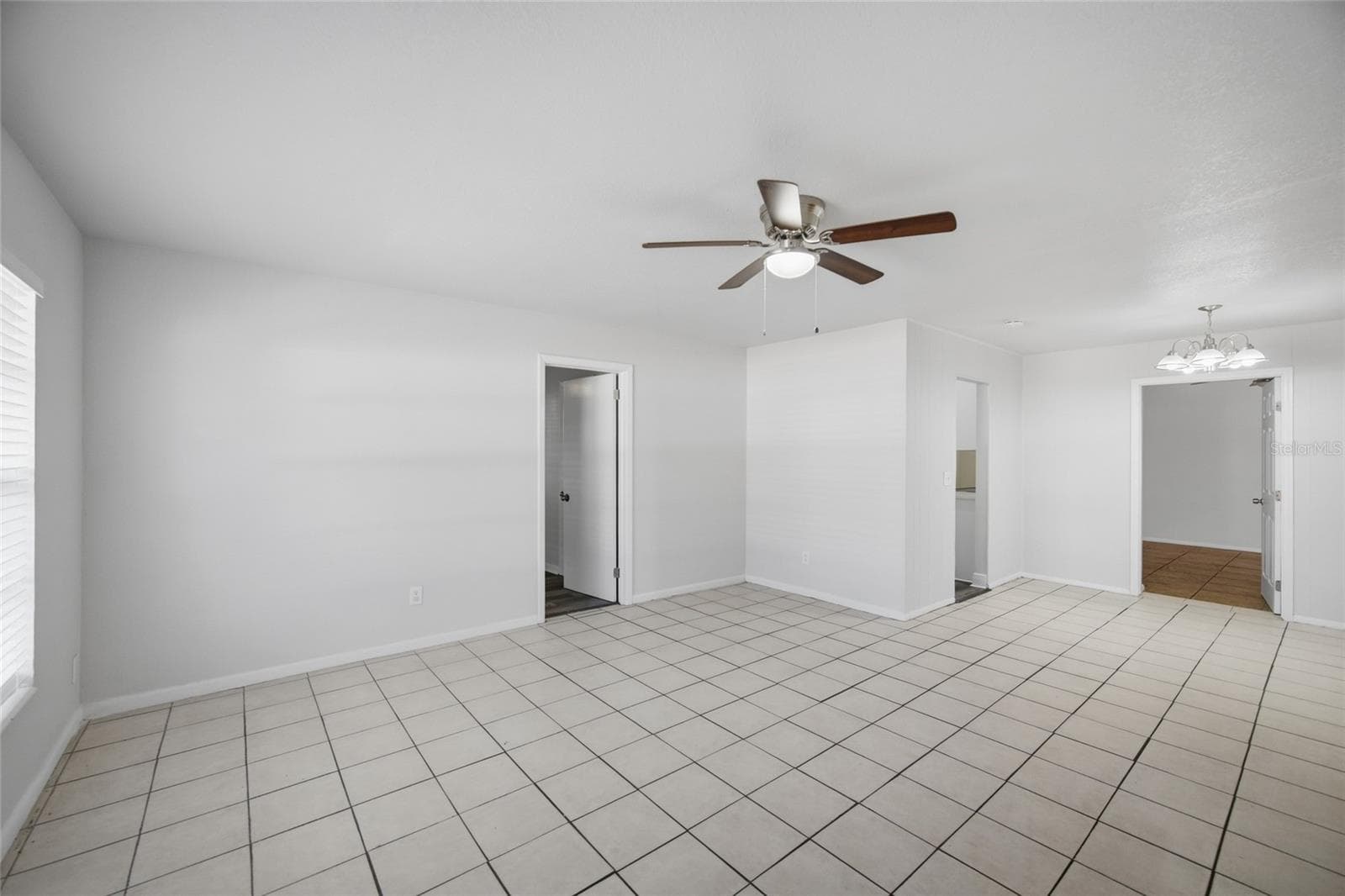 7102 Dellwood Dr photo 4