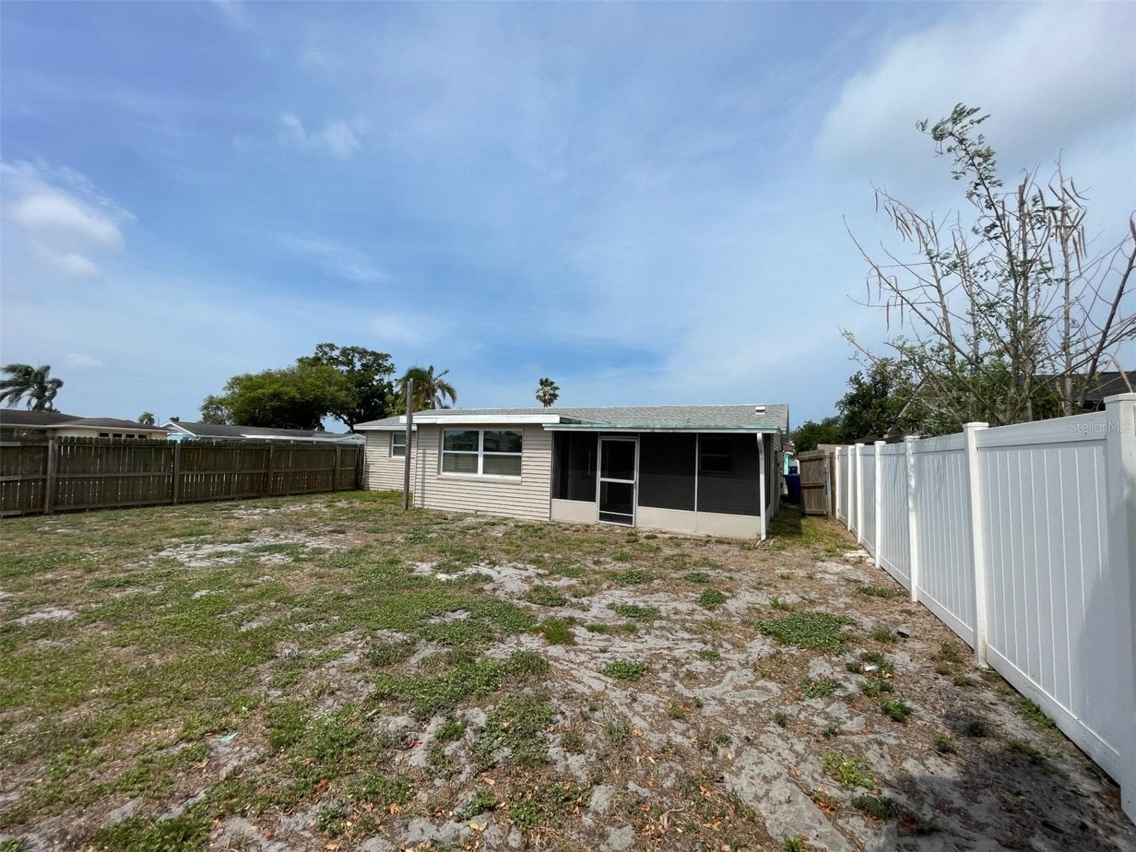 2702 Druid Pl photo 3