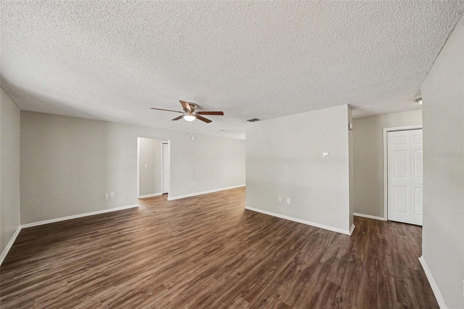 11424 Scallop Dr photo 5