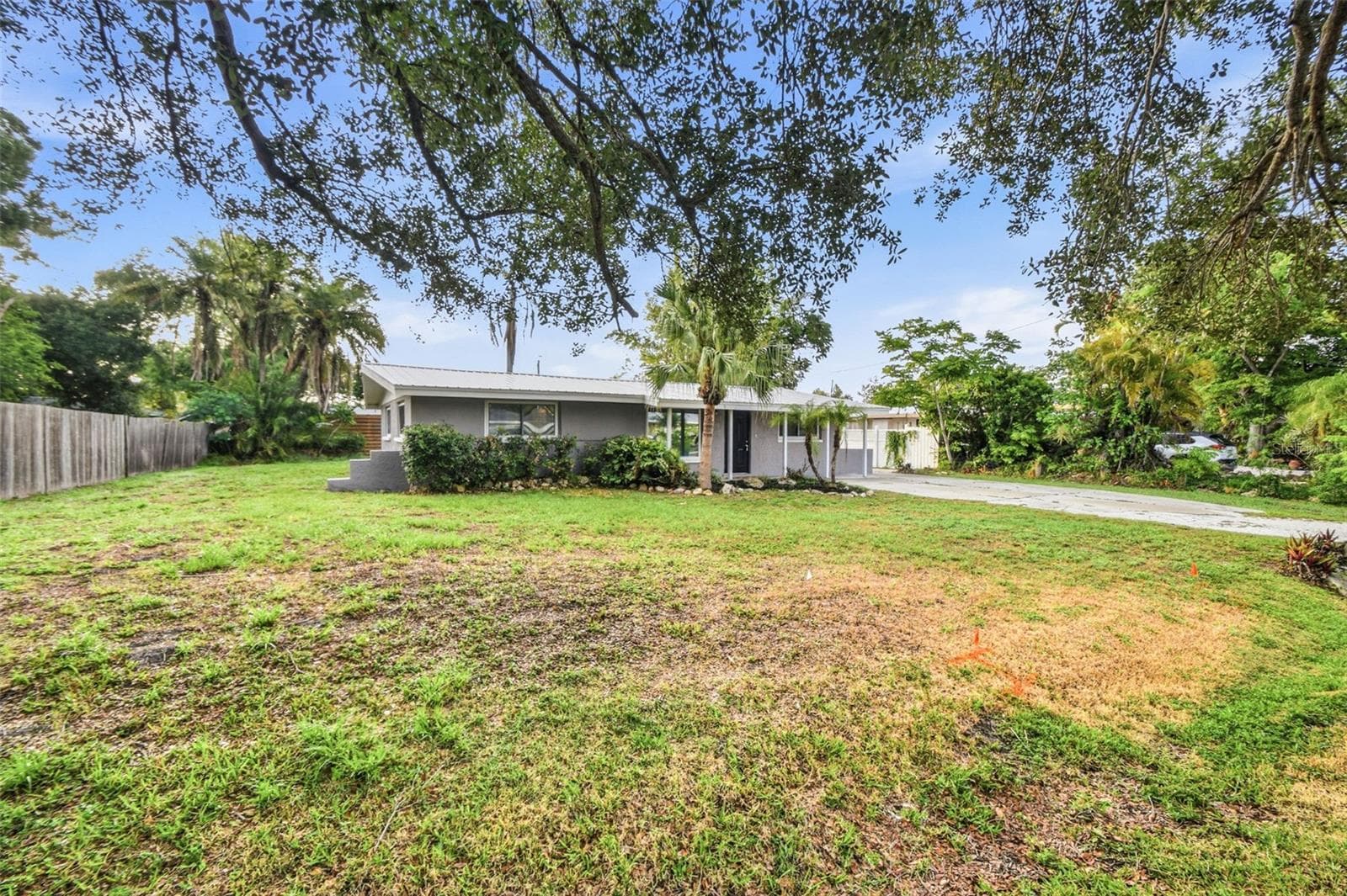 5917 Olive Ave photo 3