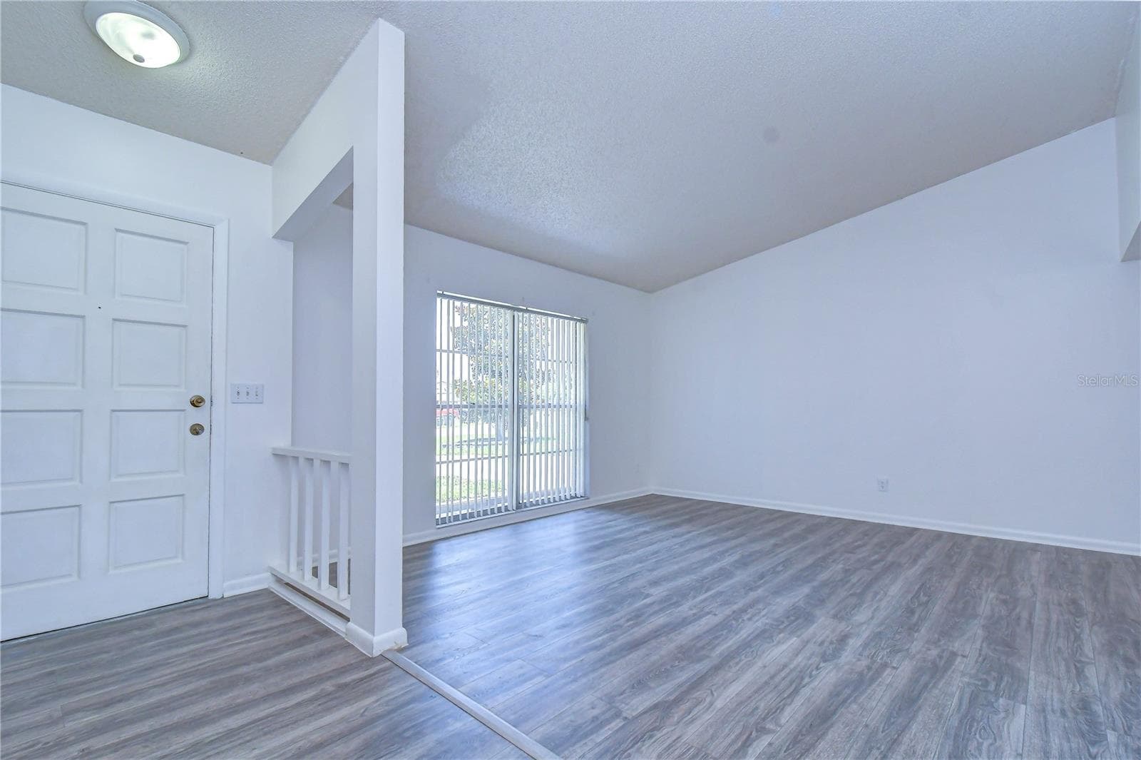 7214 Nia Ln photo 4