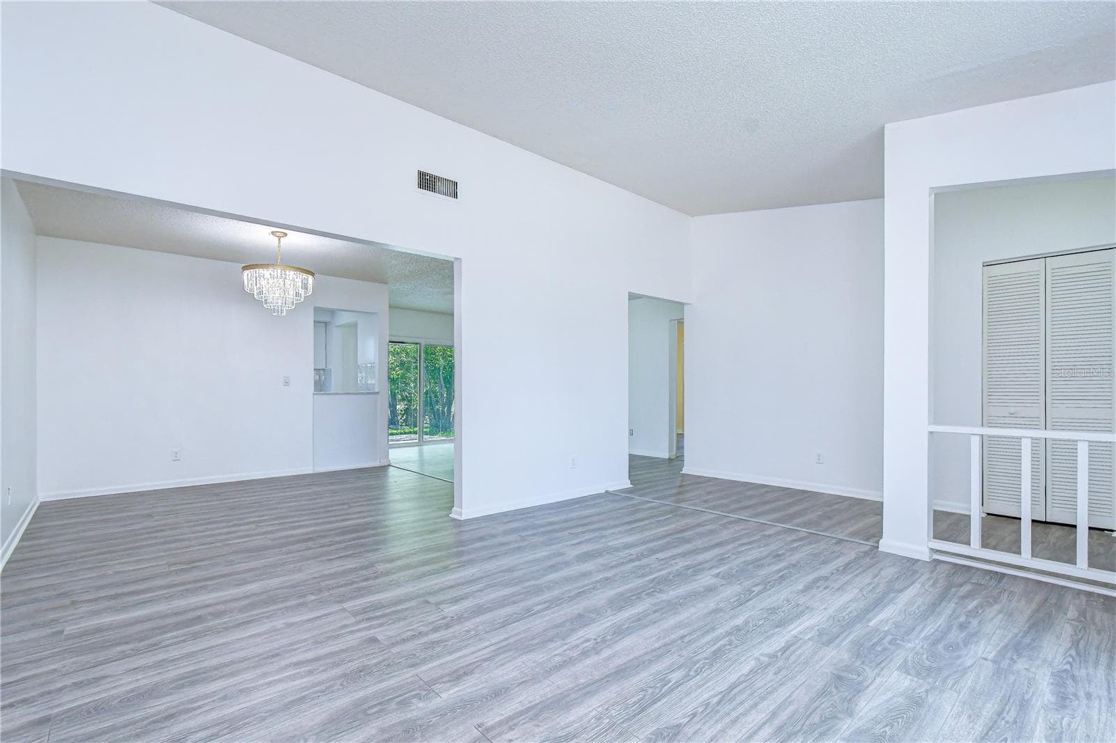 7214 Nia Ln photo 5
