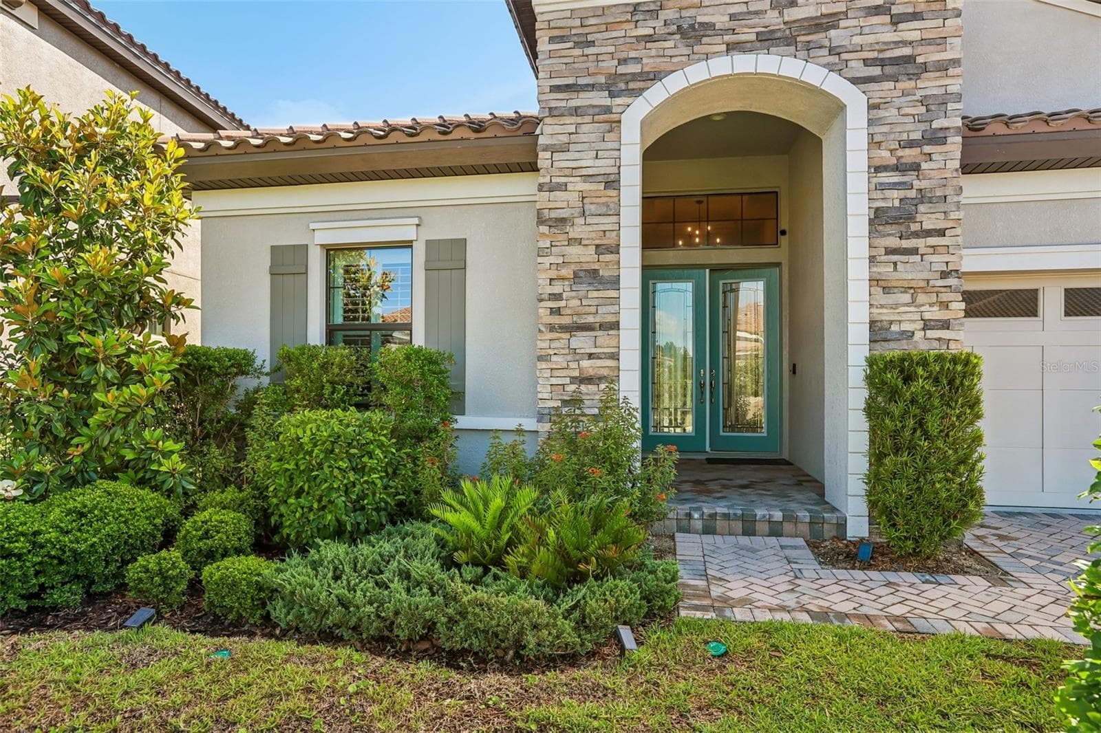 14142 Swiss Bridge Dr photo 3