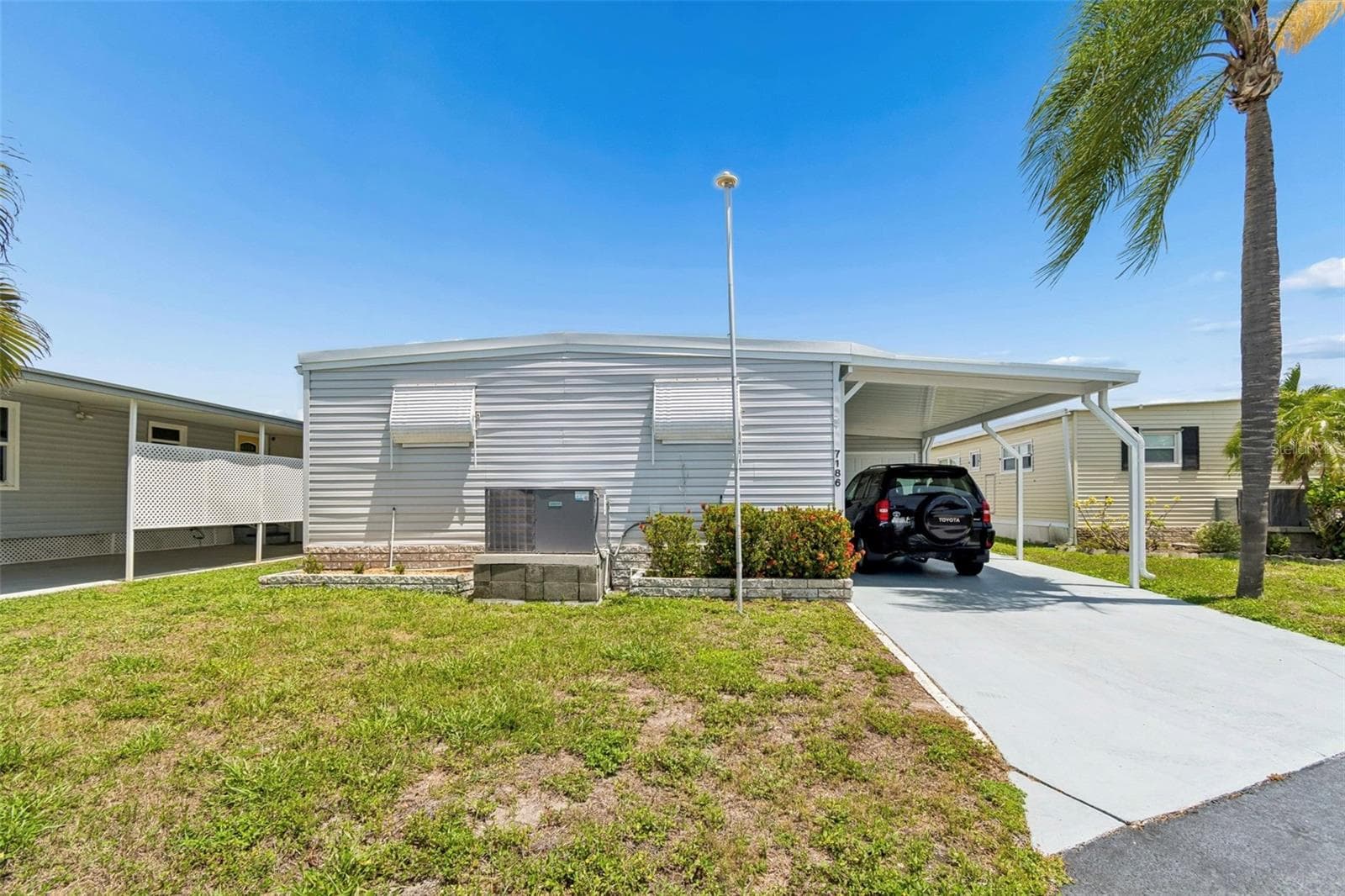 7186 Mount Arlington Dr NE #421 photo 3
