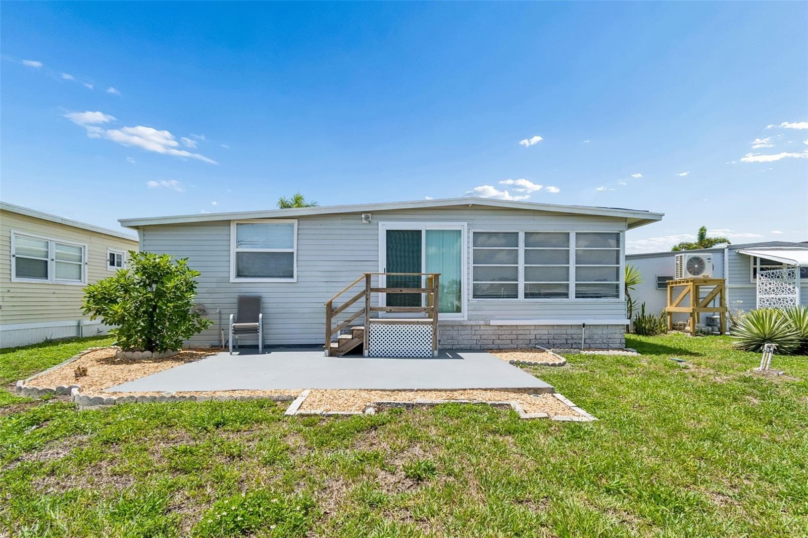 7186 Mount Arlington Dr NE #421 photo 4