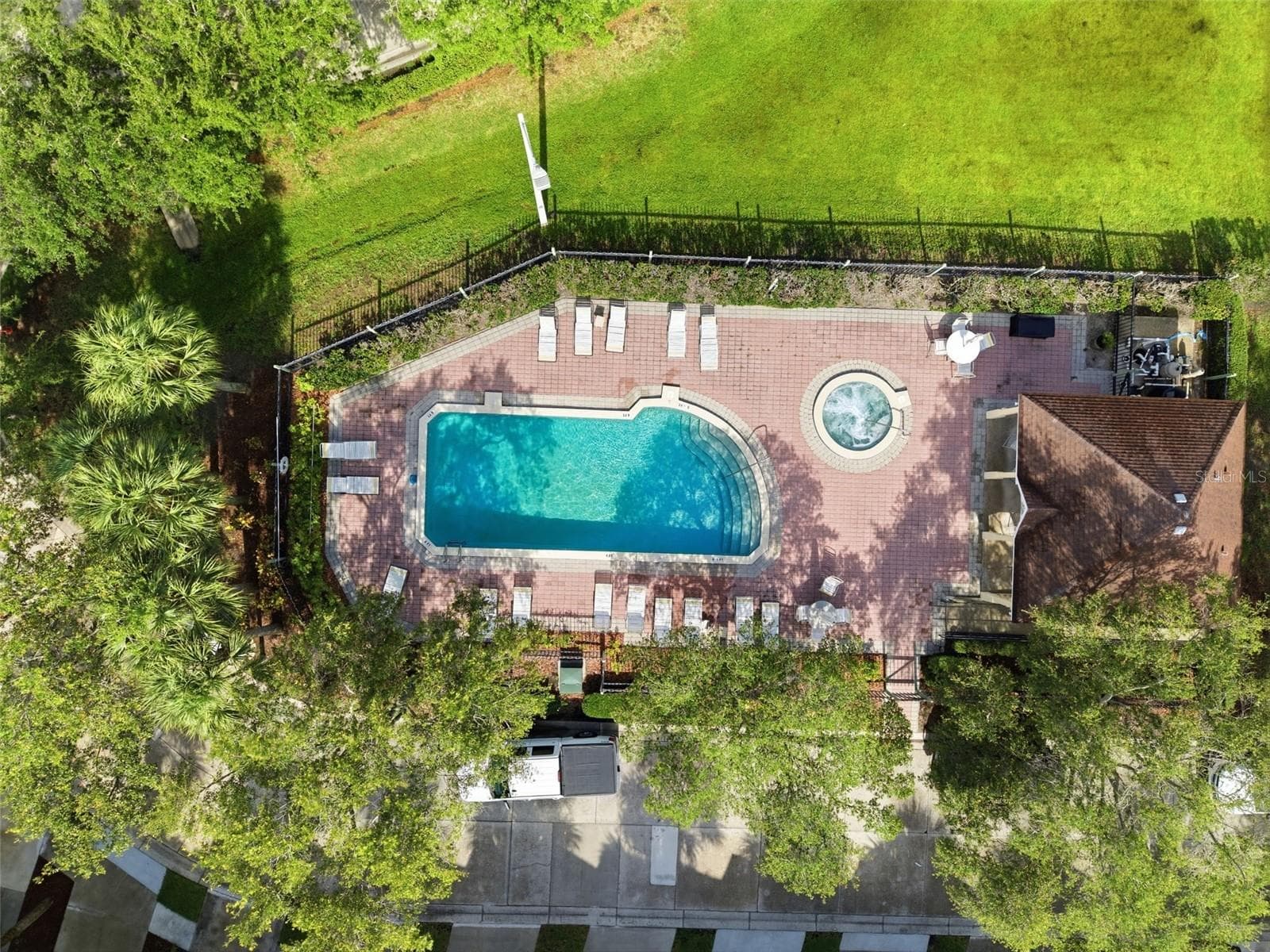 117 Brent Cir photo 5