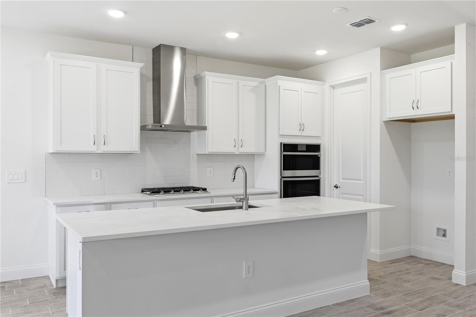 2357 Wise River Lane photo 2