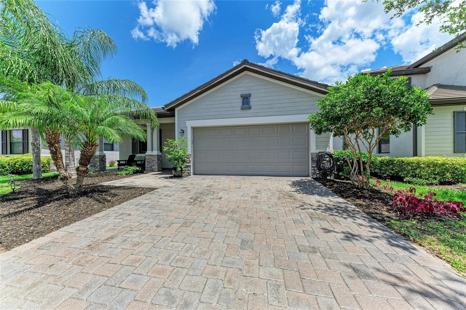 11515 Sweetgrass Dr photo 3