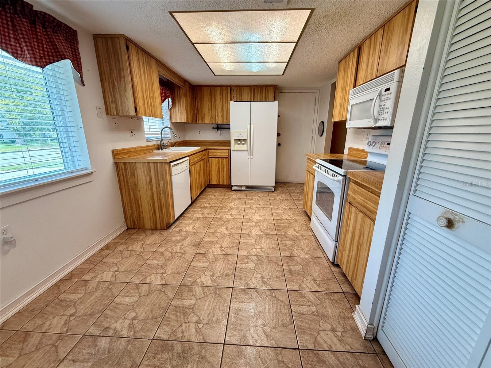 8634 Winding Wood Dr photo 4