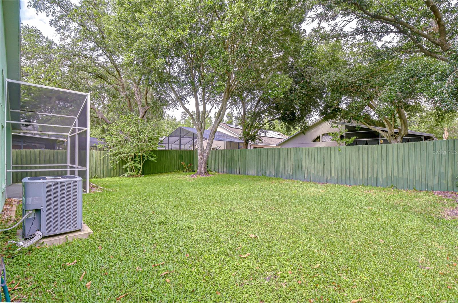18927 Twinberry Dr photo 3