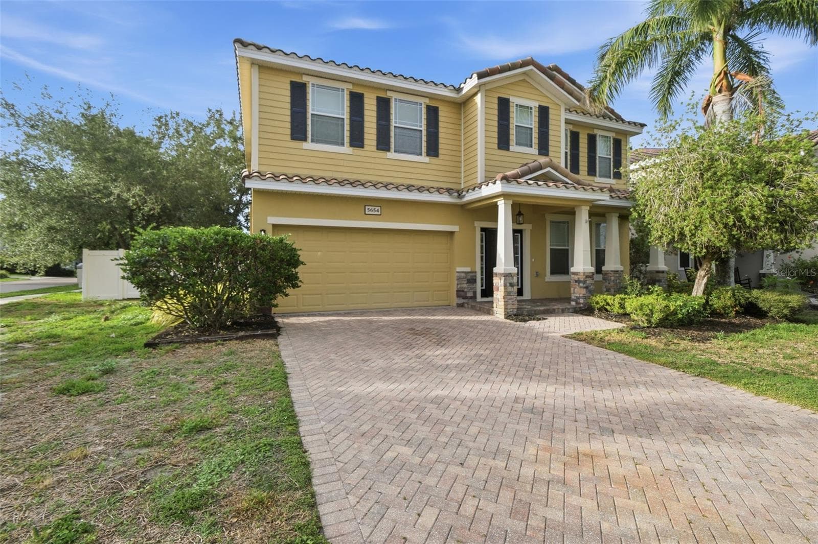 5654 Aaron CT photo 2