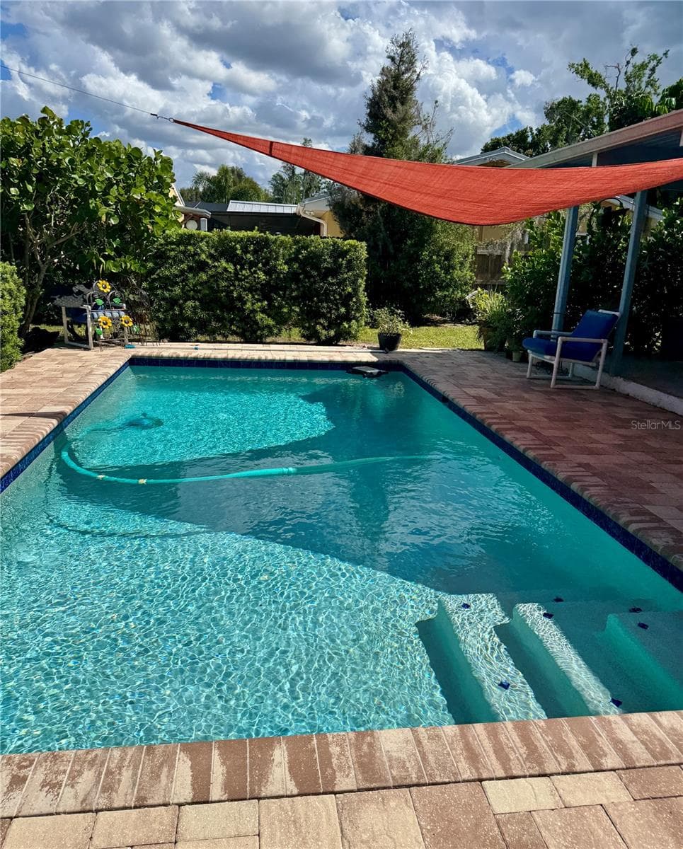 17109 Rainbow Terrace photo 3