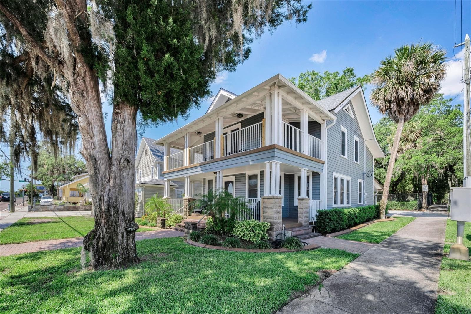 133 N Pinellas Ave photo 3