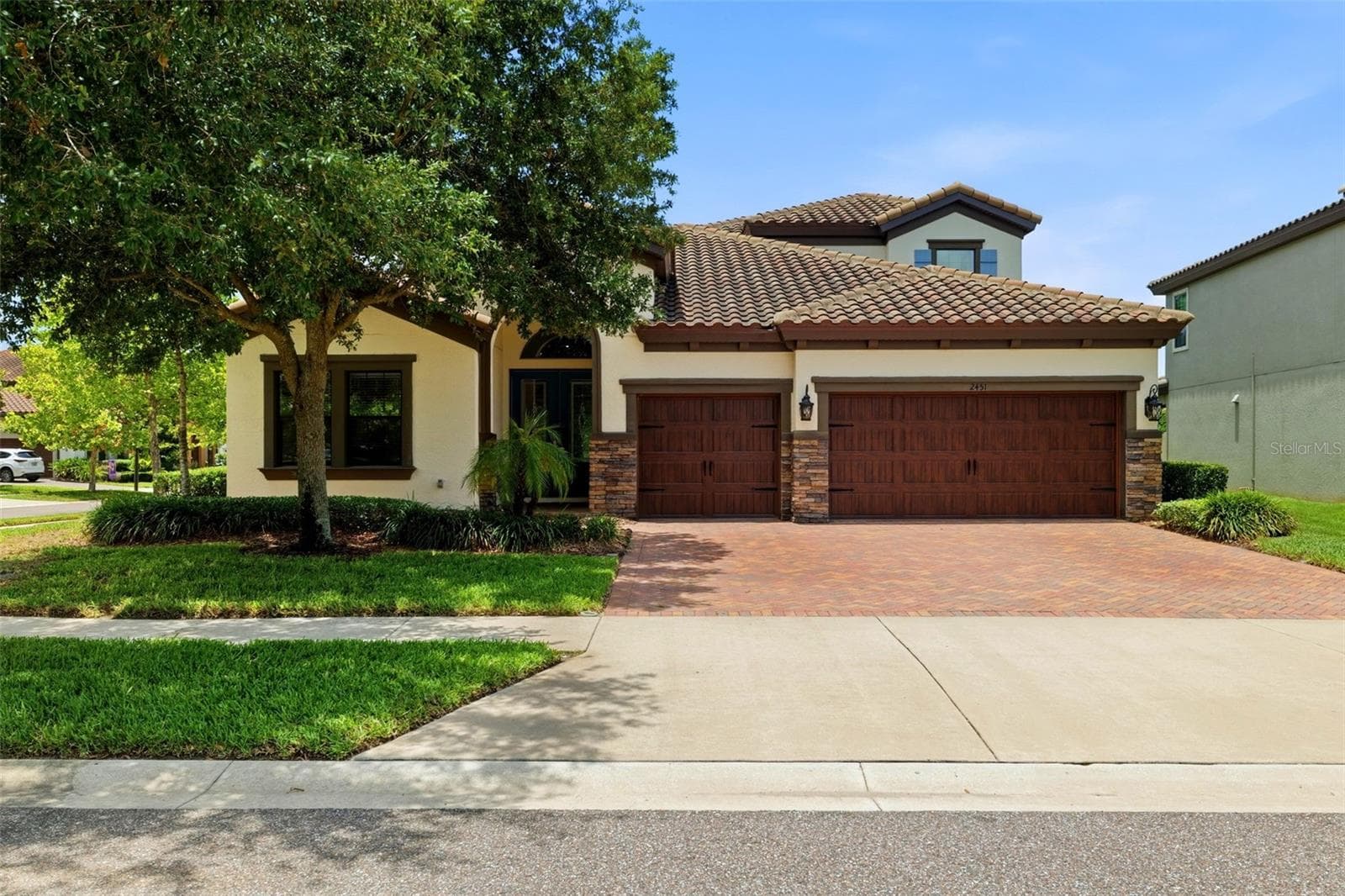 2451 Slade Ave photo 3