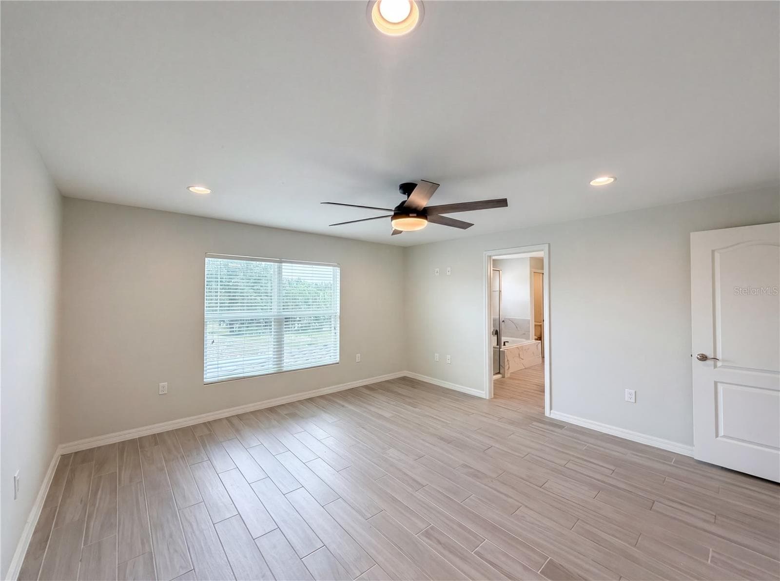 4510 Penkert Pl photo 4