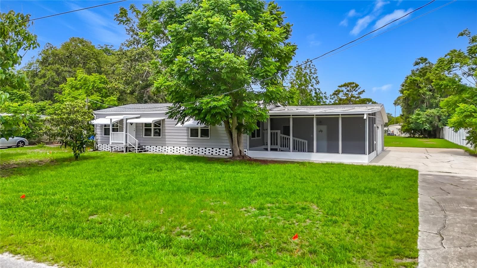 12331 Parkwood St photo 2