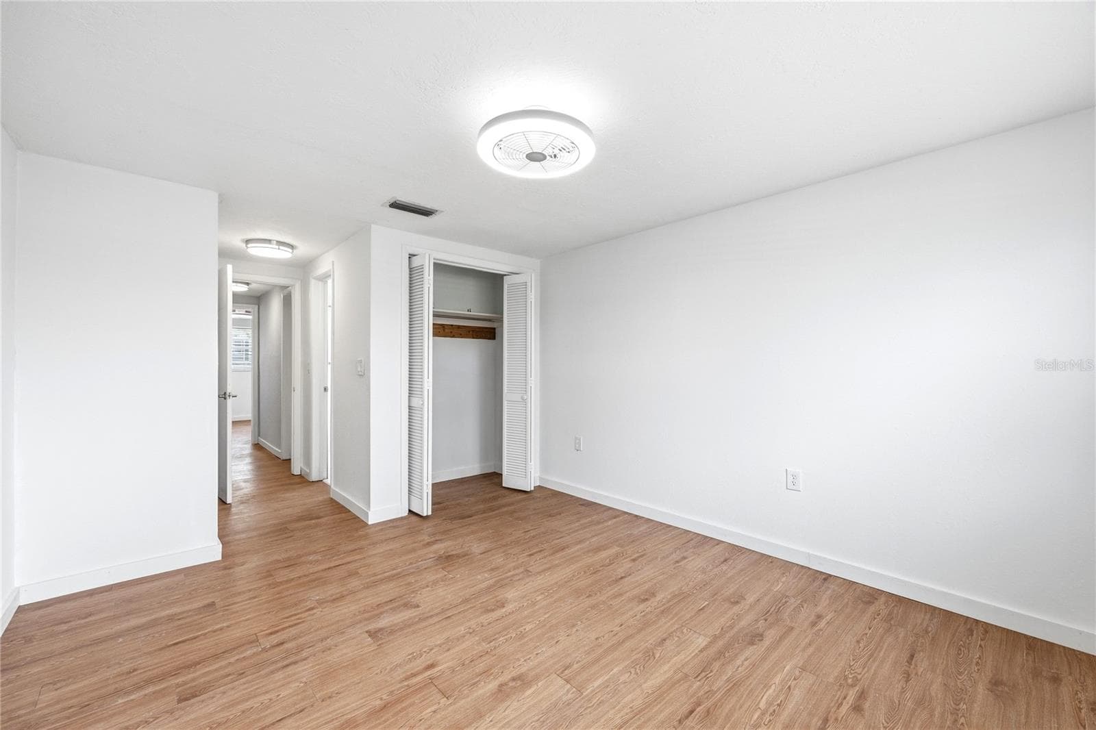 7328 Mako Dr photo 3