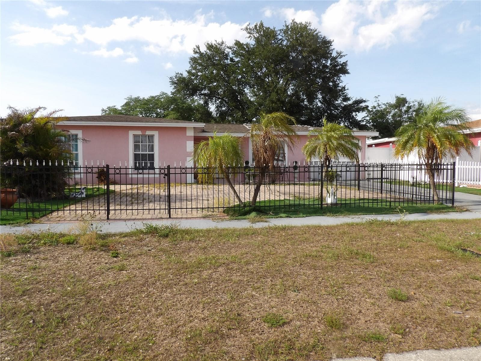 6521 W Hanna Ave photo 4