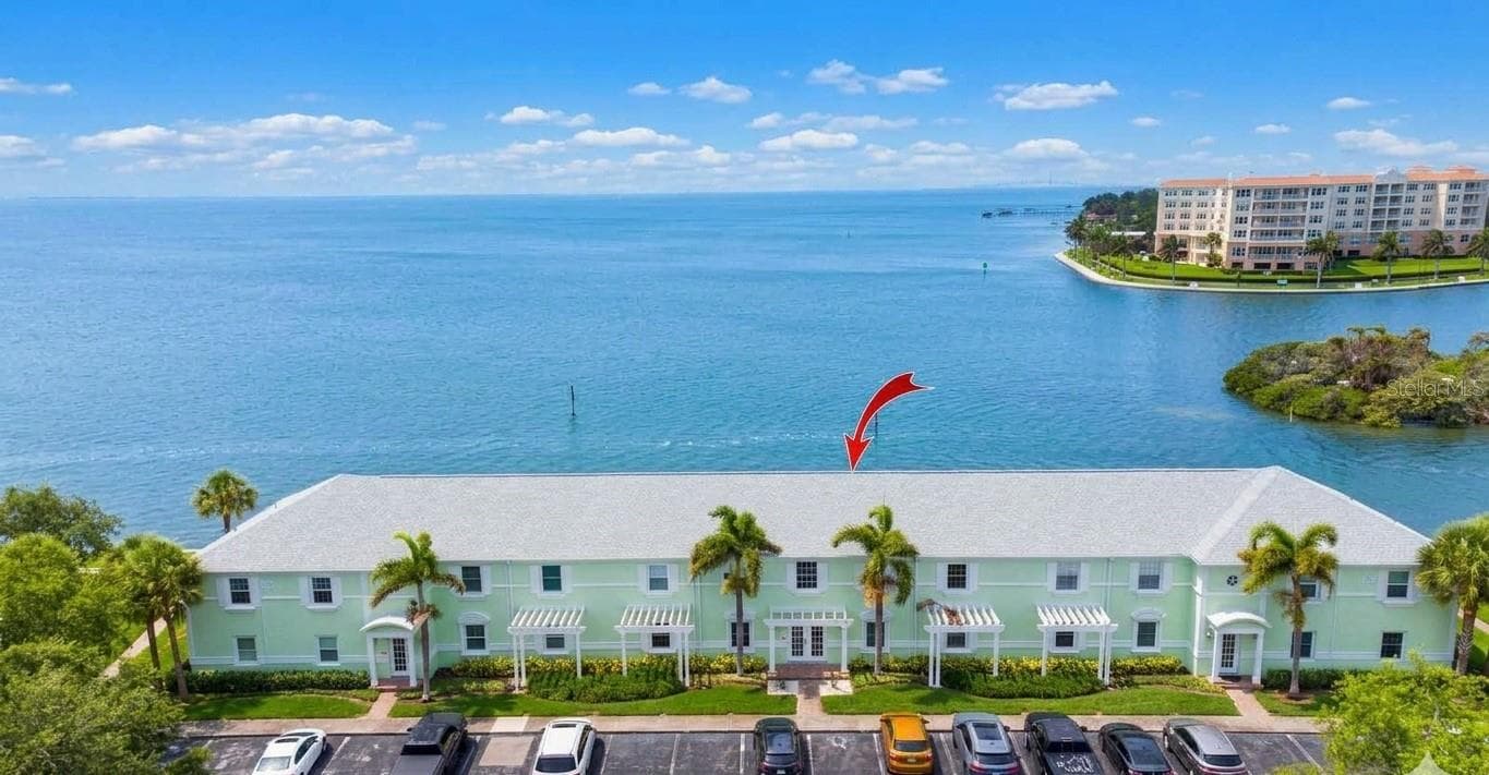 5282 Beach Dr SE #APT D photo 2