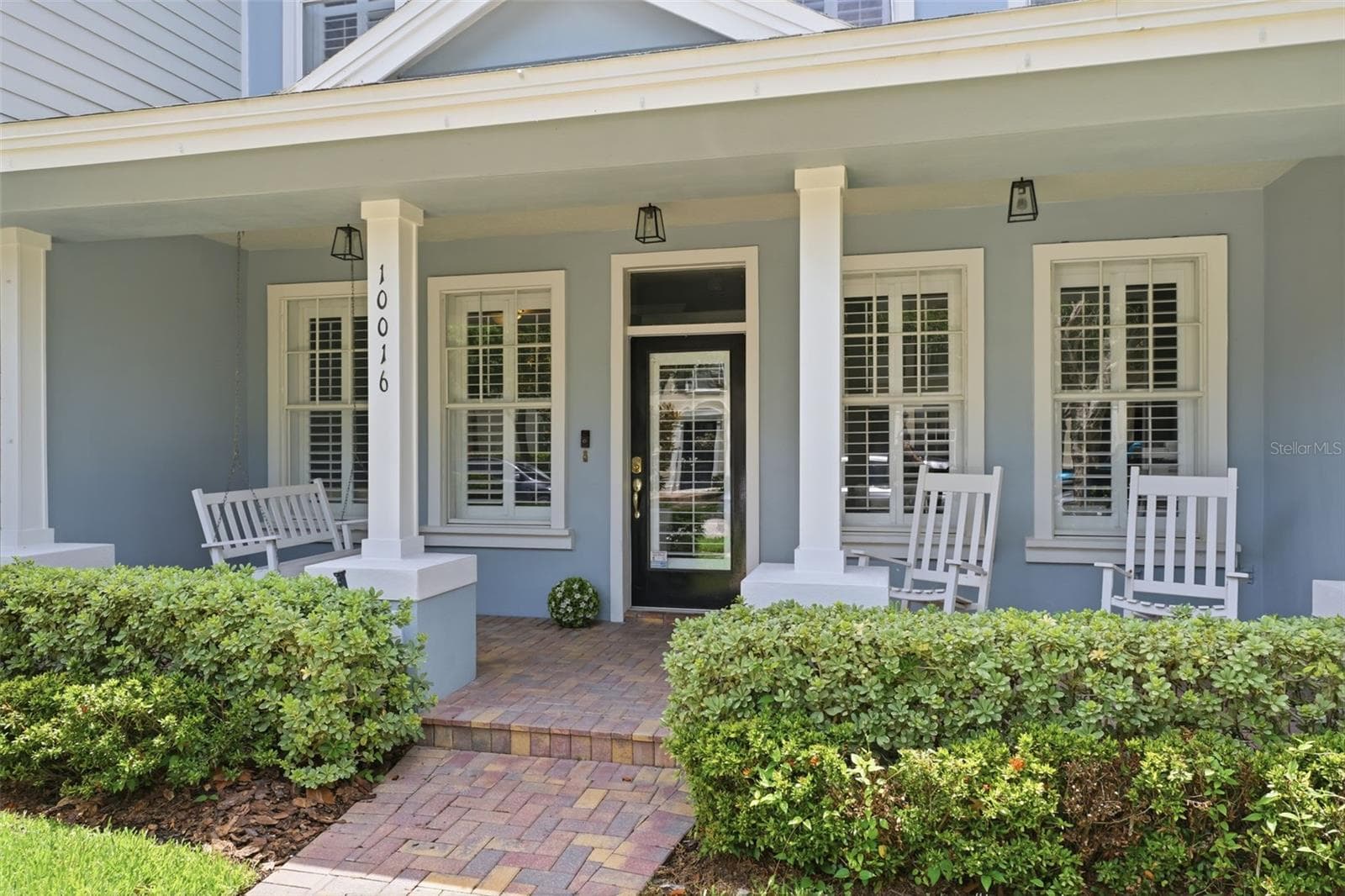 10016 Bentley Way photo 3