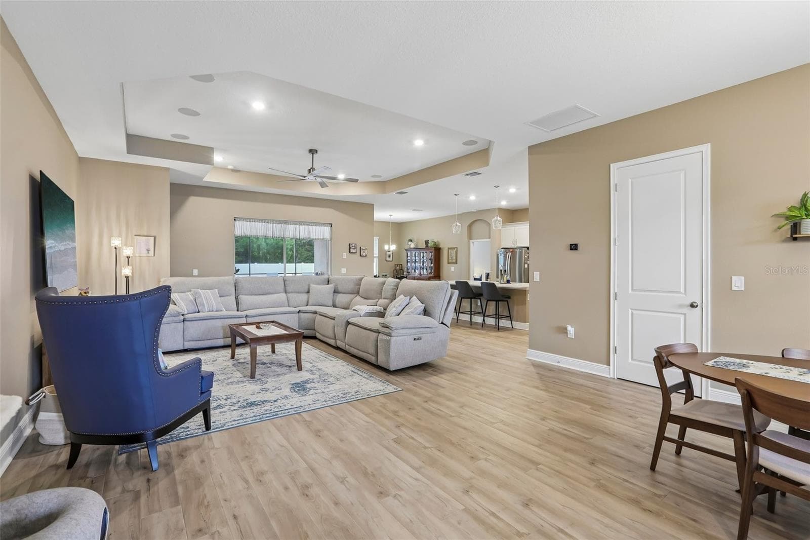 902 Tierra Dr photo 3