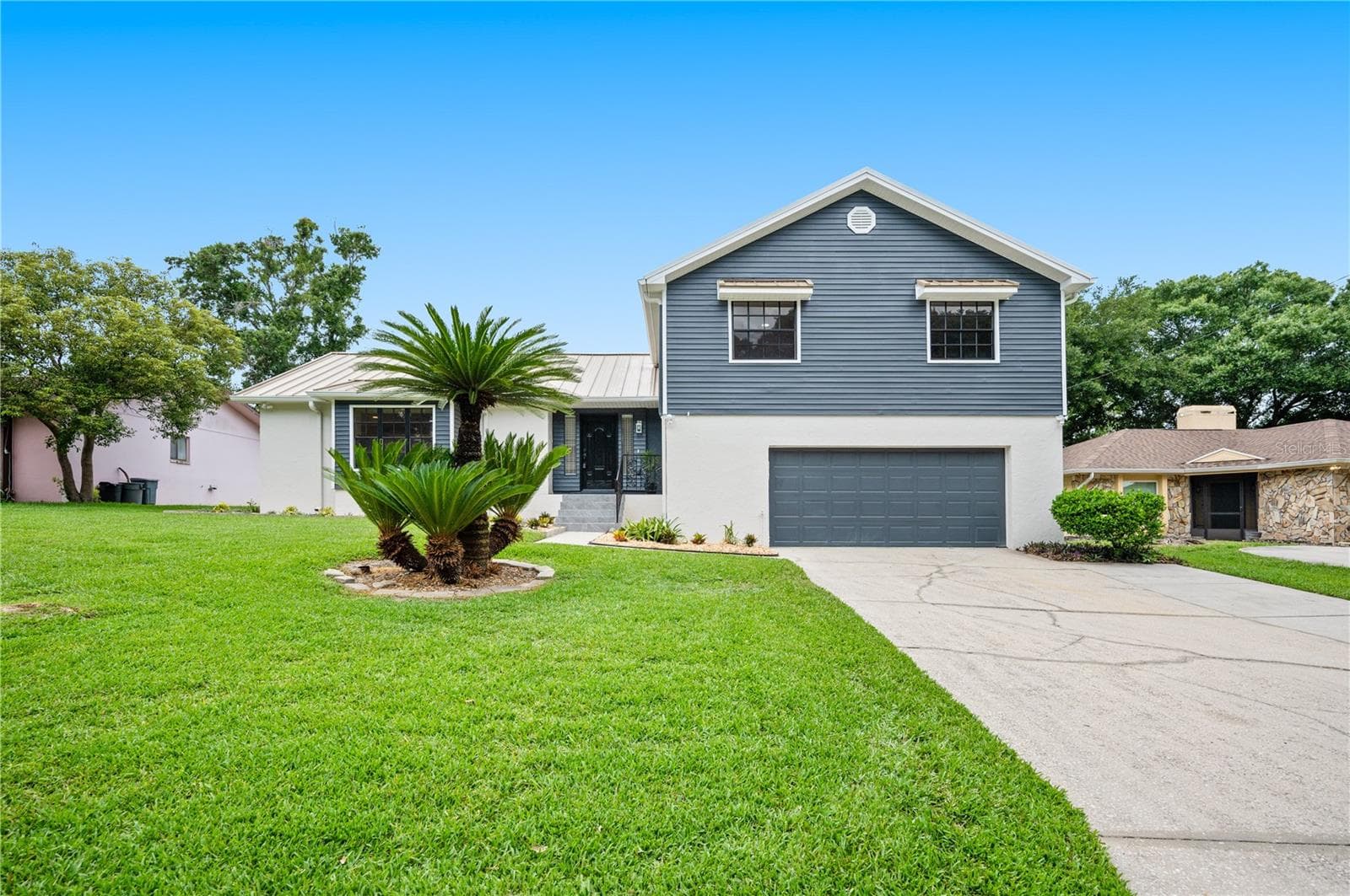 3829 Eric CT photo 2