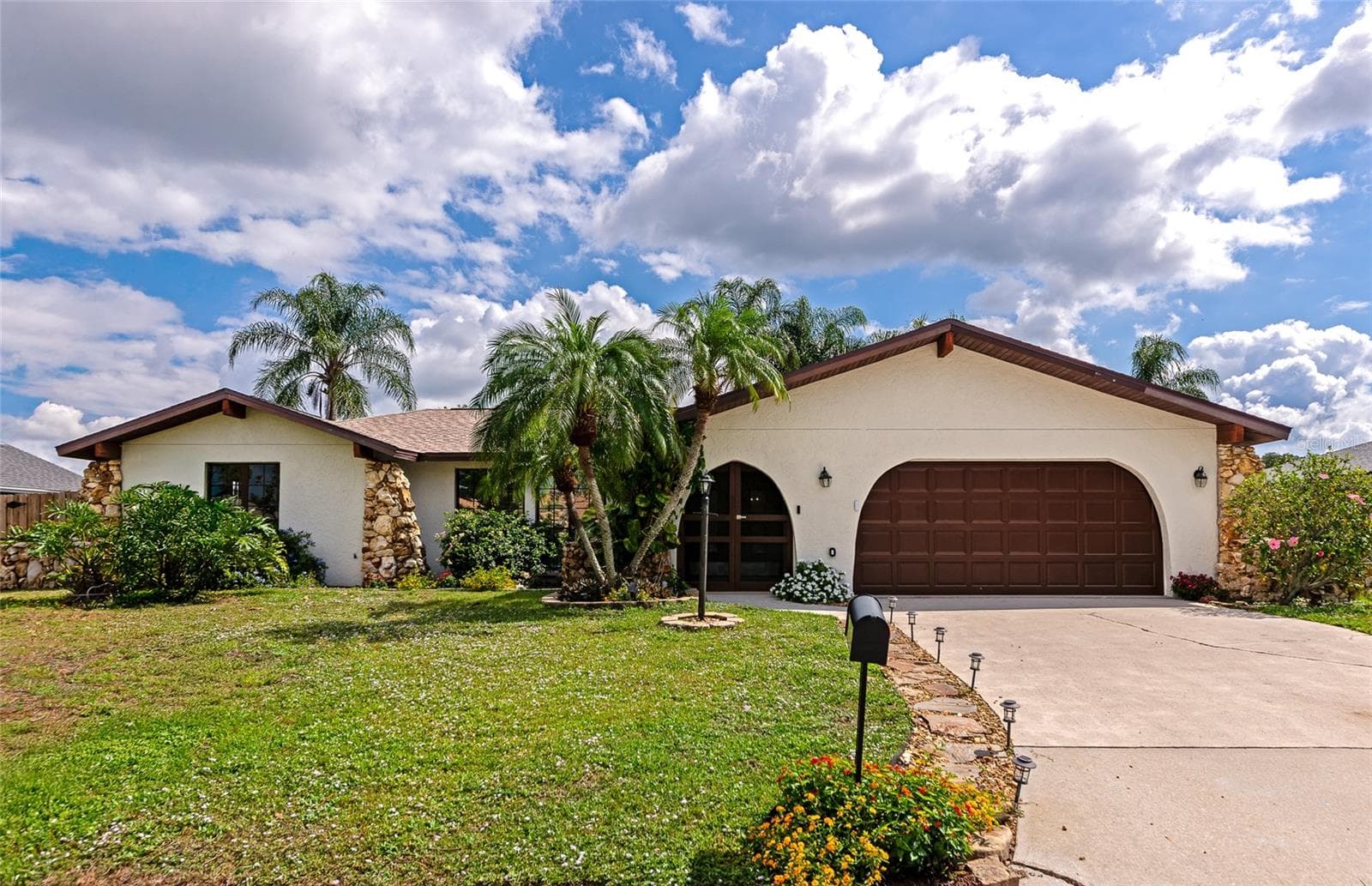 4656 Alexander Pope Ln photo 2