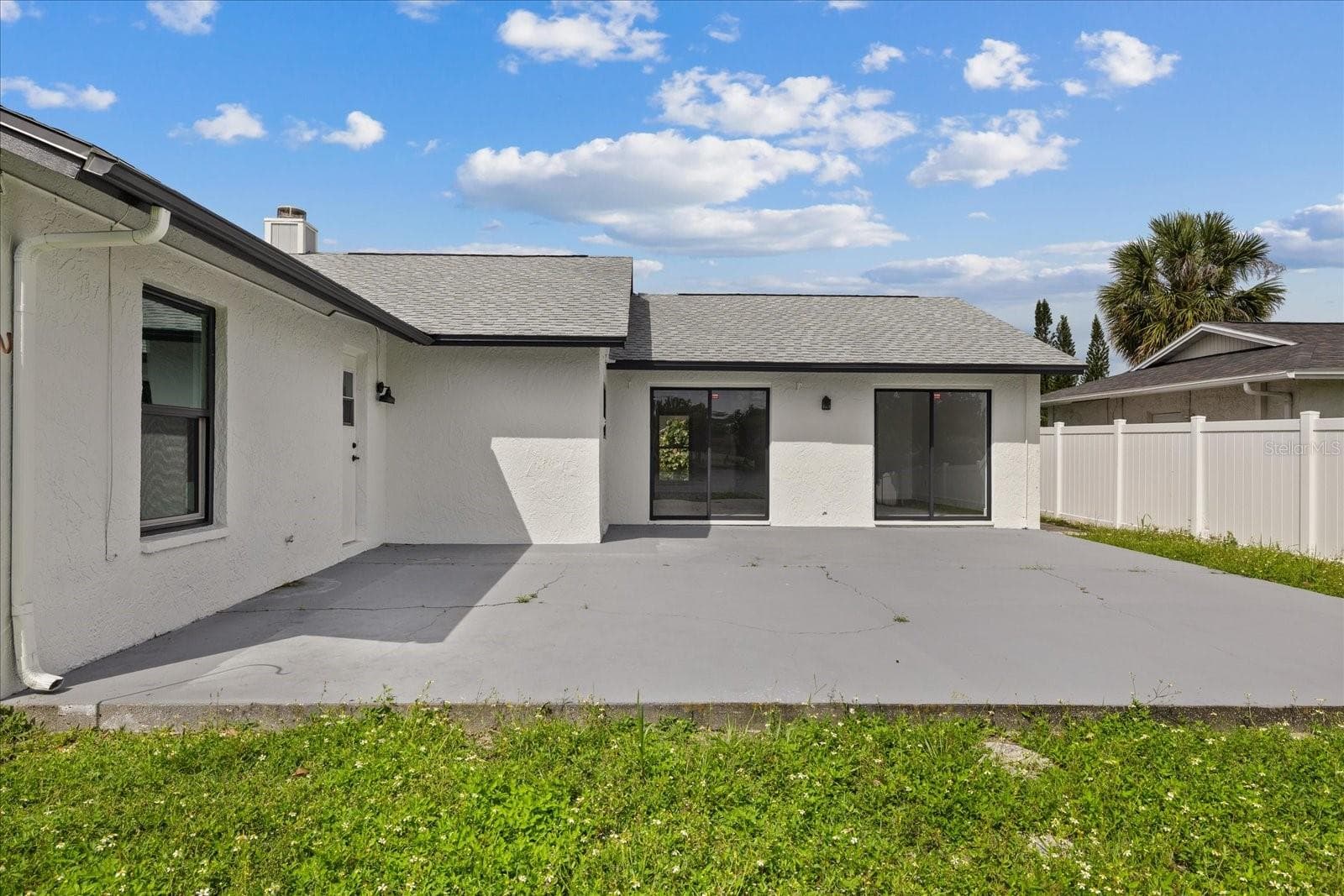 10609 Out Island Dr photo 5
