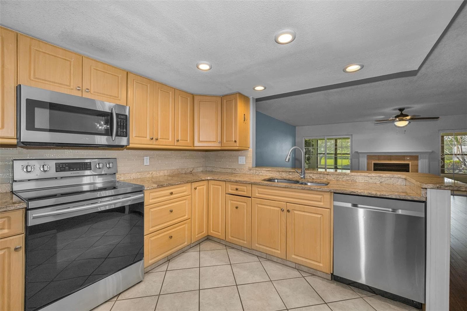 9150 Park Blvd #6 photo 5