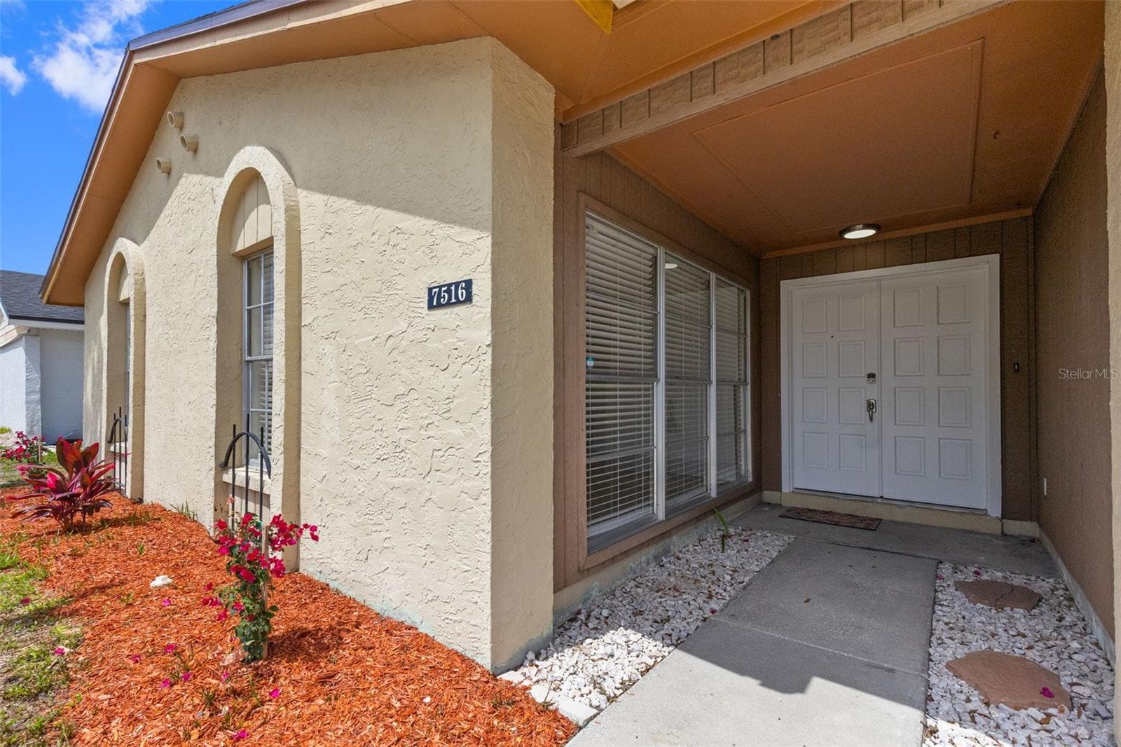 7516 Armand Cir photo 4
