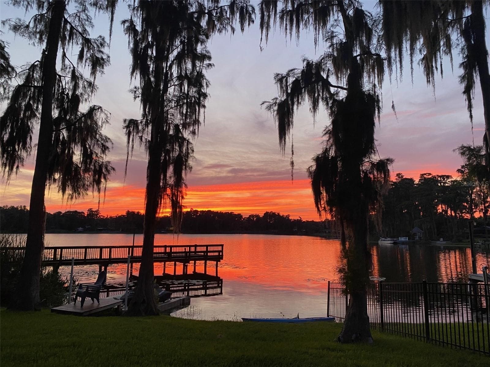 18010 Clear Lake Dr photo 2