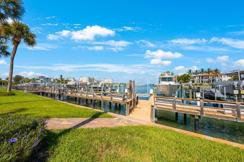 1060 Pinellas Bayway S #103 photo 4
